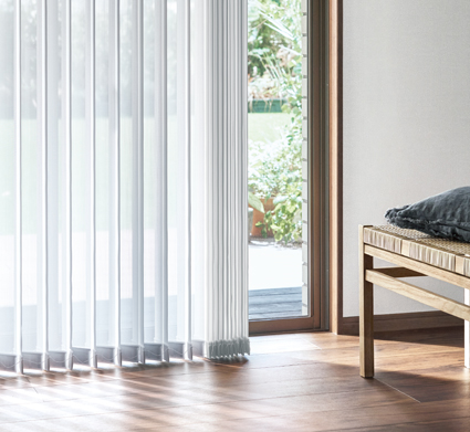 レース付きバーチカルブラインド「デュアルツイン」 トーソー|インテリア業界NEWS